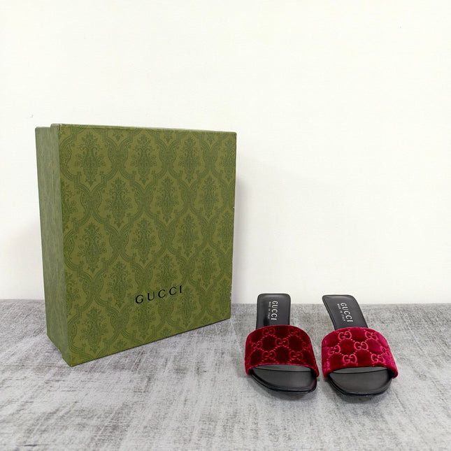 GUCCI 26S MULE SANDALS 55MM IN DARK RED VELVET GG EMBOSSED