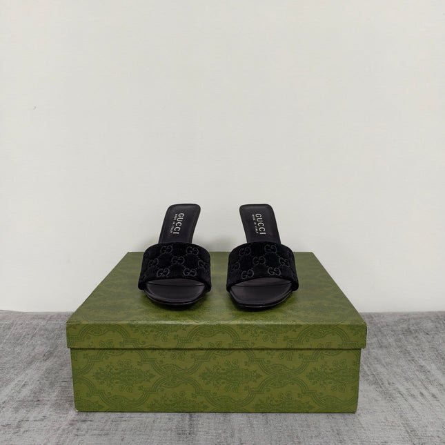 GUCCI 26S MULE SANDALS 85MM IN BLACK VELVET GG EMBOSSED