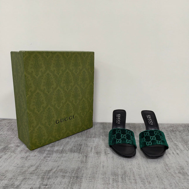 GUCCI 26S MULE SANDALS 85MM IN DARK GREEN VELVET GG EMBOSSED