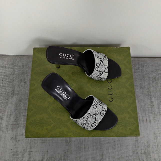 GUCCI 26S MULE SANDALS 85MM IN SILVER SATIN CRYSTAL GG