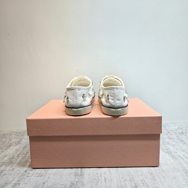 MIUMIU 26S LOW TOP SNEAKERS IN WHITE CANVAS CRYSTAL-EMBELLISHED