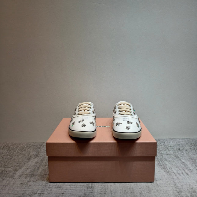 MIUMIU 26S LOW TOP SNEAKERS IN WHITE CANVAS CRYSTAL-EMBELLISHED