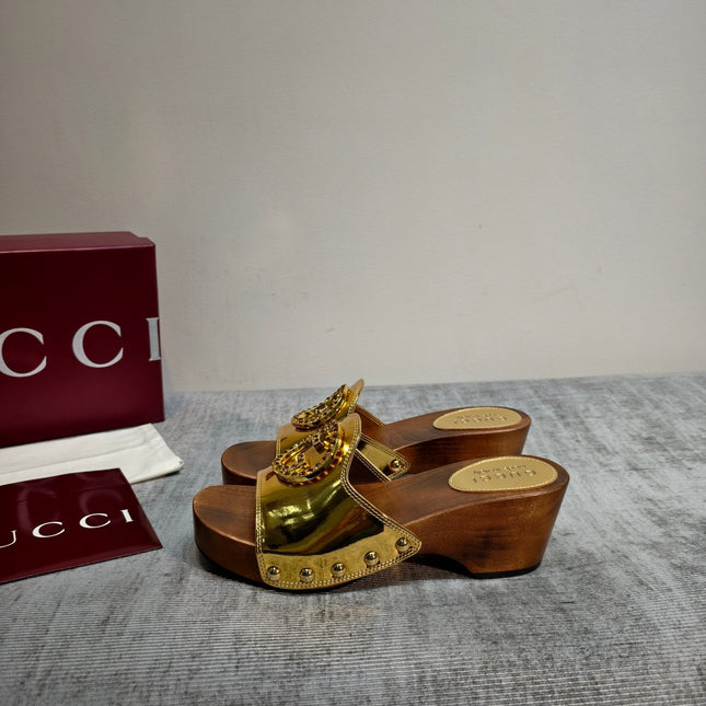 GUCCI 26S PLATFORM MULES IN GOLD CALFSKIN GOLD HARDWARE