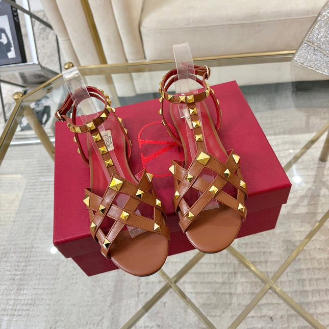 VALENTINO 26S SANDALS IN BROWN CALFSKIN WITH STUD-EMBELLISHED