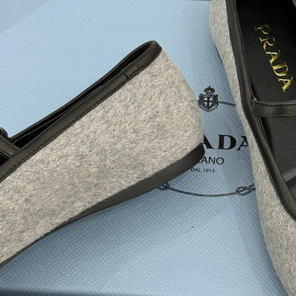 PRADA 26S MARY JANE  FLATS IN GREY FELTED FABRIC