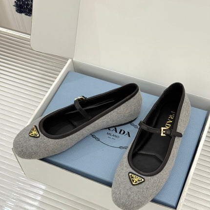 PRADA 26S MARY JANE  FLATS IN GREY FELTED FABRIC