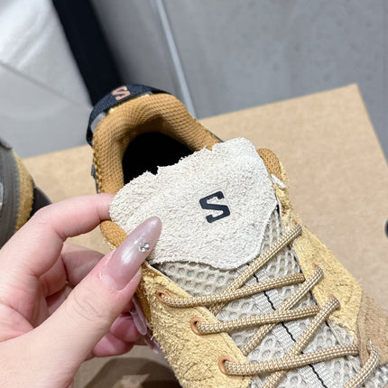 ALO 25S SALOMON AERO GLIDE 3 IN DARK BEIGE AND BLACK SUEDE