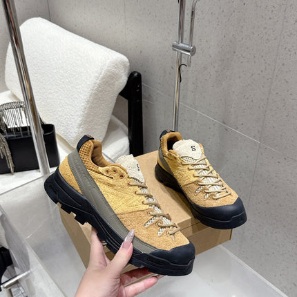 ALO 25S SALOMON AERO GLIDE 3 IN DARK BEIGE AND BLACK SUEDE