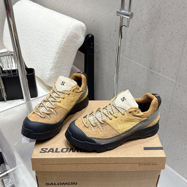 ALO 25S SALOMON AERO GLIDE 3 IN DARK BEIGE AND BLACK SUEDE
