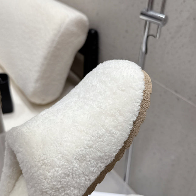 ALO 25S BIRKENSTOCK CLOGS IN WHITE WOOL