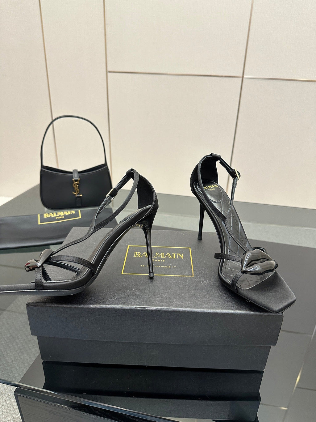 BALMAIN 25S LIPS SANDALS 10 IN BLACK SATIN