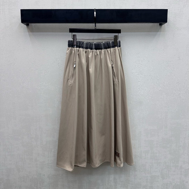 MIUMIU 26S BLAZER AND SKIRT SET 984