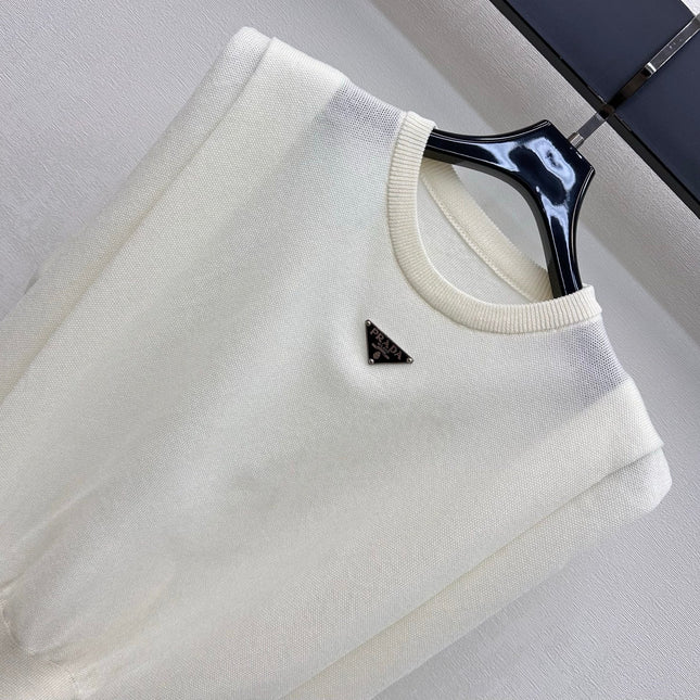 PRADA 26S SLEEVELESS SWEATER STYLE 921