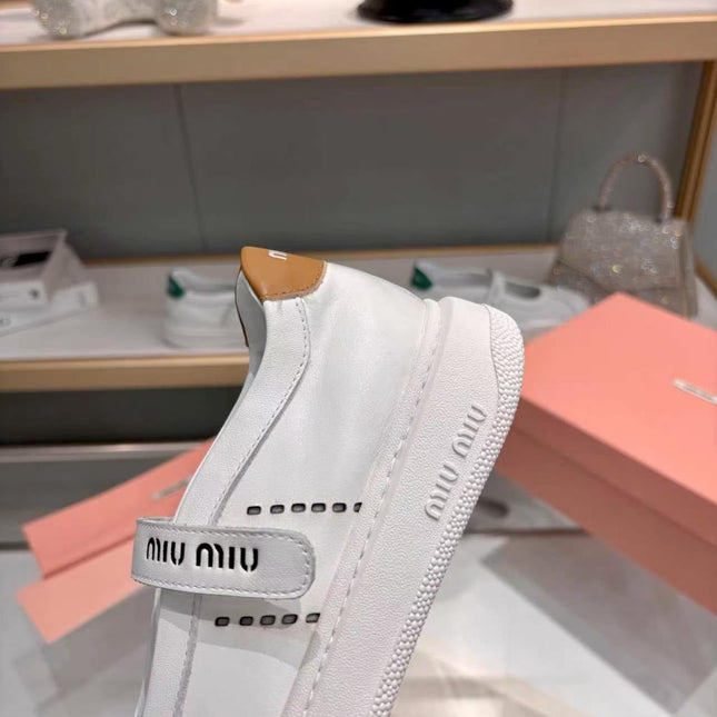 MIUMIU 26S MARY JANE BALLERINAS IN WHITE AND TAN BROWN CALFSKIN