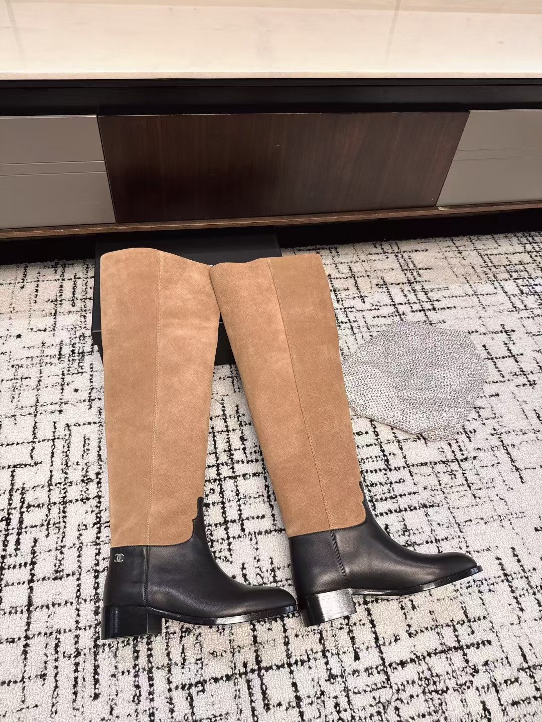 CC HIGH BOOTS IN TAN BROWN SUEDE MIX BLACK CALFSKIN