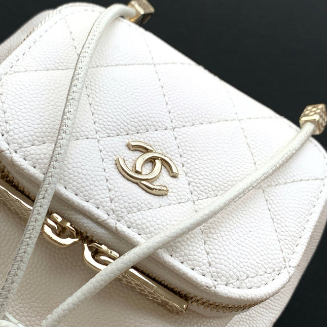 CHANEL 25S MINI BUCKET BAG 12 IN WHITE CALFSKIN GOLD HARDWARE