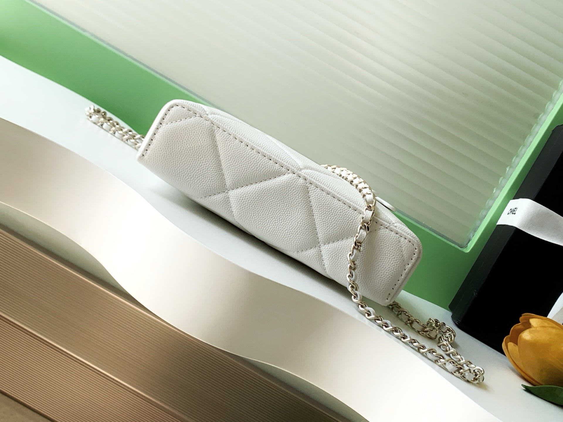 25S VANITY BAG 19.5 CM IN WHITE LAMBSKIN