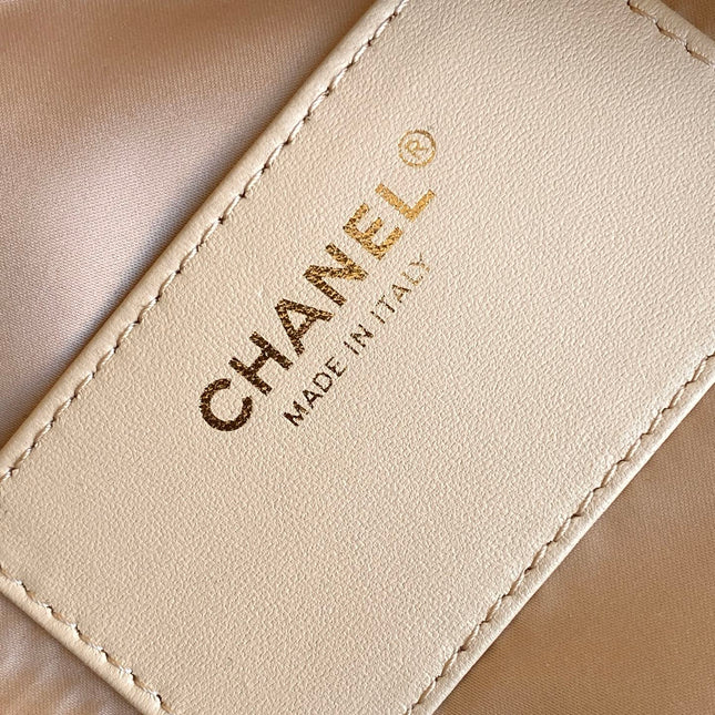 CHANEL 25S HOBO BAG 30 IN LIGHT BEIGE CAVIAR LEATHER WITH GOLD HARDWARE