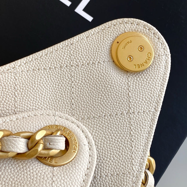 CHANEL 25S HOBO BAG 30 IN LIGHT BEIGE CAVIAR LEATHER WITH GOLD HARDWARE