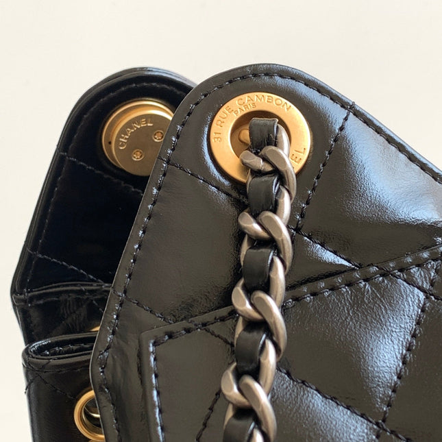 CHANEL 25S HOBO BAG 22 IN BLACK GLOSSY CALFSKIN WITH GOLD HARDWARE