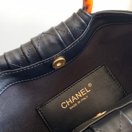 CHANEL 26S HAND BAG LARGE 32 IN PINK SUEDE GOLD HARDWARE