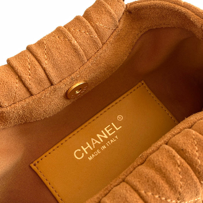 CHANEL 26S HAND BAG MEDIUM 24 IN CARAMEL BROWN SUEDE GOLD HARDWARE