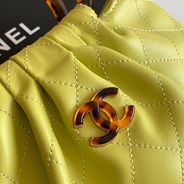 CHANEL 26S HAND BAG MEDIUM 24 IN LIME YELLOW LAMBSKIN GOLD HARDWARE