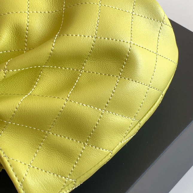 CHANEL 26S HAND BAG MEDIUM 24 IN LIME YELLOW LAMBSKIN GOLD HARDWARE