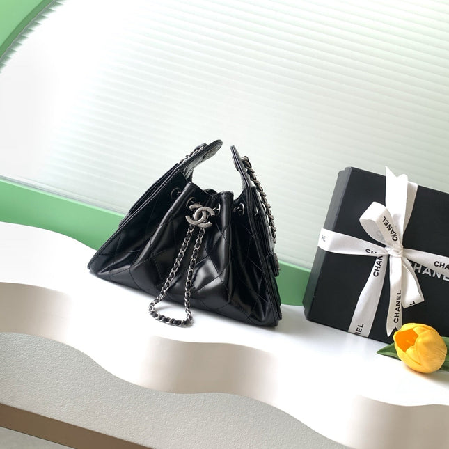 CHANEL 26S HOBO BAG 22 IN BLACK CALFSKIN