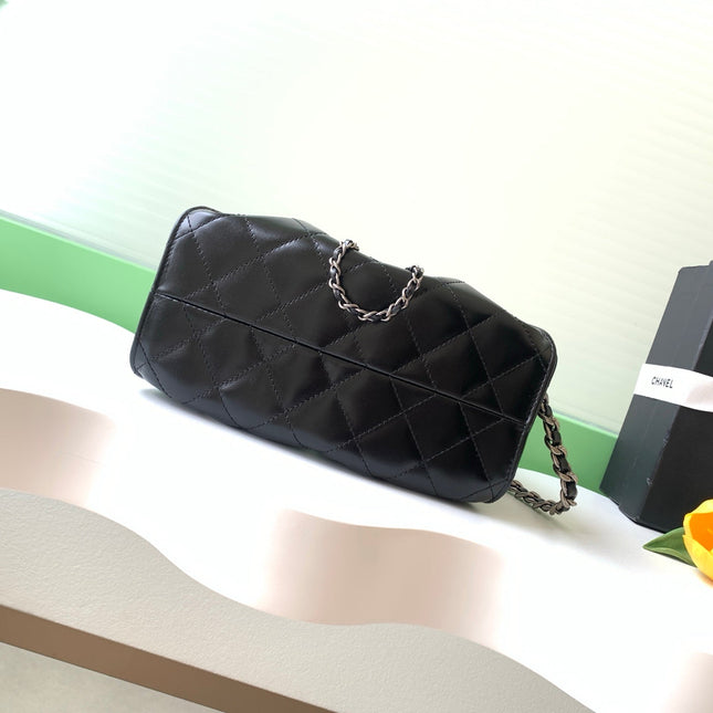CHANEL 26S HOBO BAG 22 IN BLACK CALFSKIN
