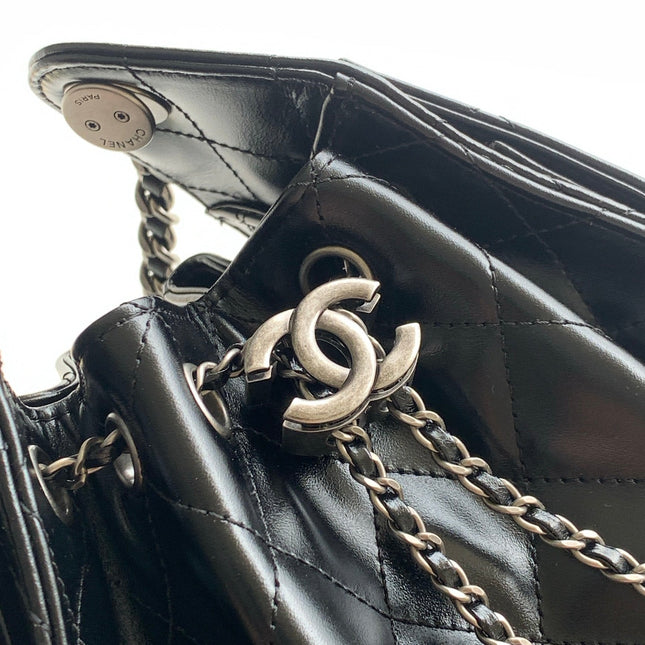 CHANEL 26S HOBO BAG 22 IN BLACK CALFSKIN