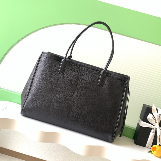 CHANEL 26S LARGE SHOPPING TOTE BAG 42 IN BLACK GRAINED CALFSKIN