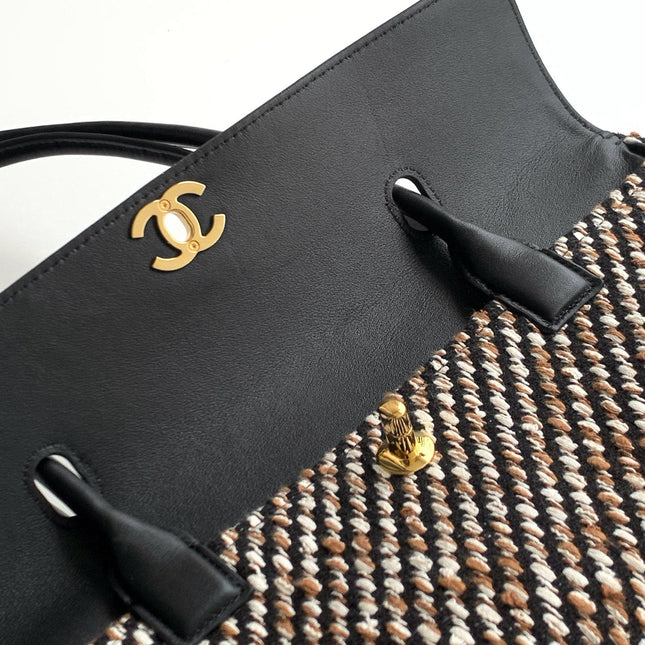 CHANEL 26S TOP HANDLE BAG 30 IN IVORY AND CAMEL TWEED WITH BLACK CALFSKIN