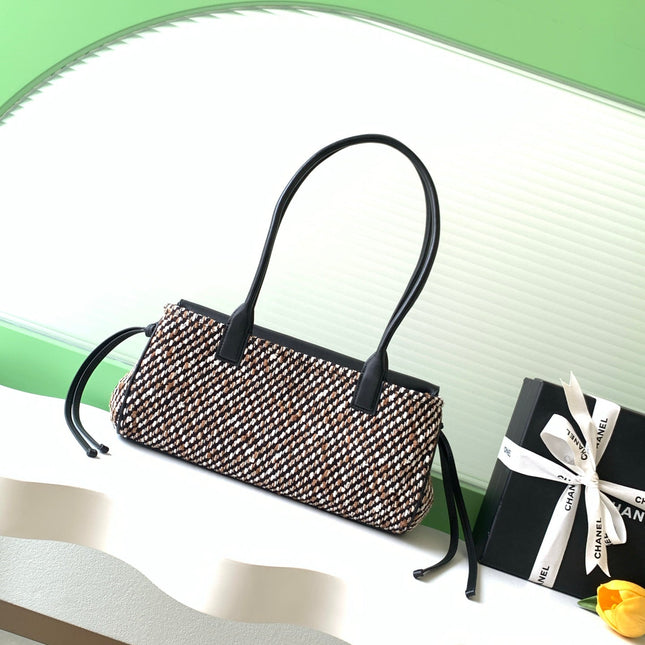 CHANEL 26S TOP HANDLE BAG 30 IN IVORY AND CAMEL TWEED WITH BLACK CALFSKIN