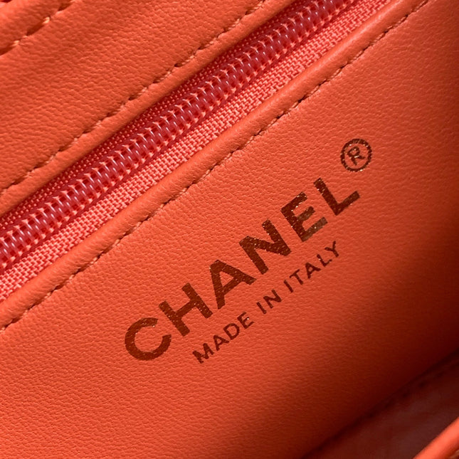 CHANEL 26S SMALL FRINGE KELLY 19 IN CORAL RED RAFFIA WOOD