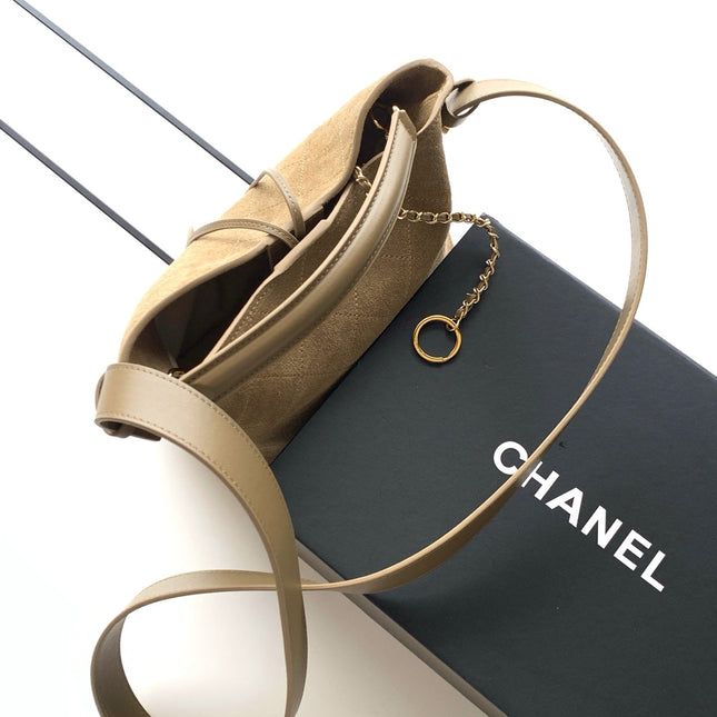 CHANEL 26S BUCKET SHOULDER BAG MEDIUM 29 IN DARK BEIGE SUEDE AND CALFSKIN GOLD HARDWARE
