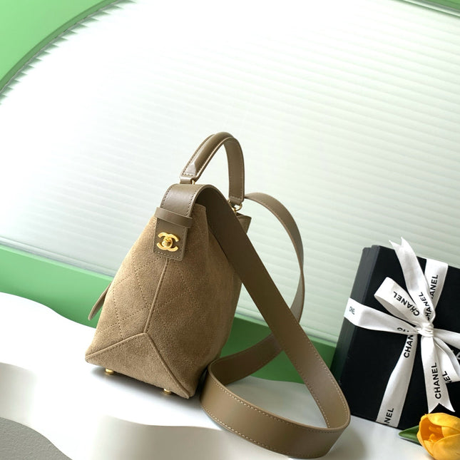 CHANEL 26S BUCKET SHOULDER BAG MEDIUM 29 IN DARK BEIGE SUEDE AND CALFSKIN GOLD HARDWARE