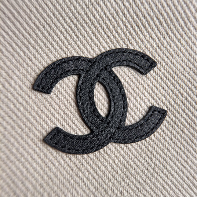CHANEL 26S LARGE ZIP POUCH BAG 29 IN BEIGE CANVAS AND CALFSKIN SILVER HARDWARE