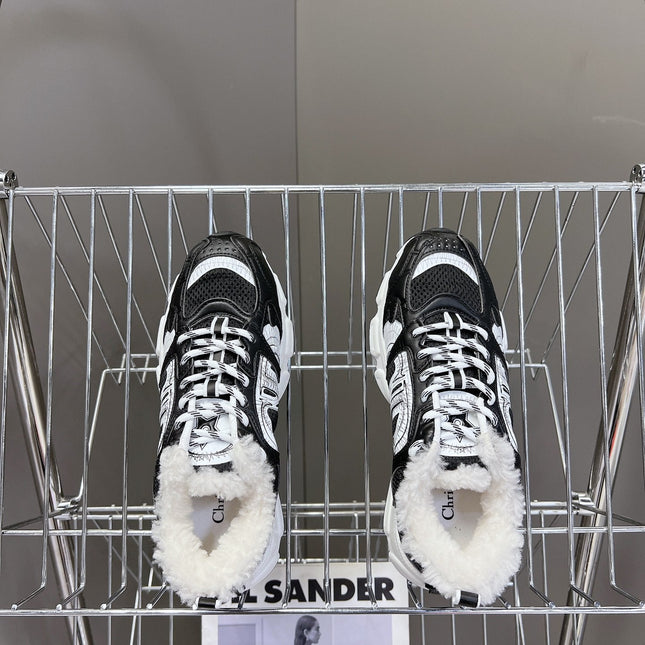 DIOR CHRONO SNEAKER 25S IN BLACK LAMBSKIN AND MESH FABRIC