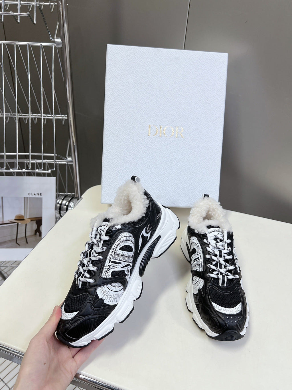 DIOR CHRONO SNEAKER 25S IN BLACK LAMBSKIN AND MESH FABRIC