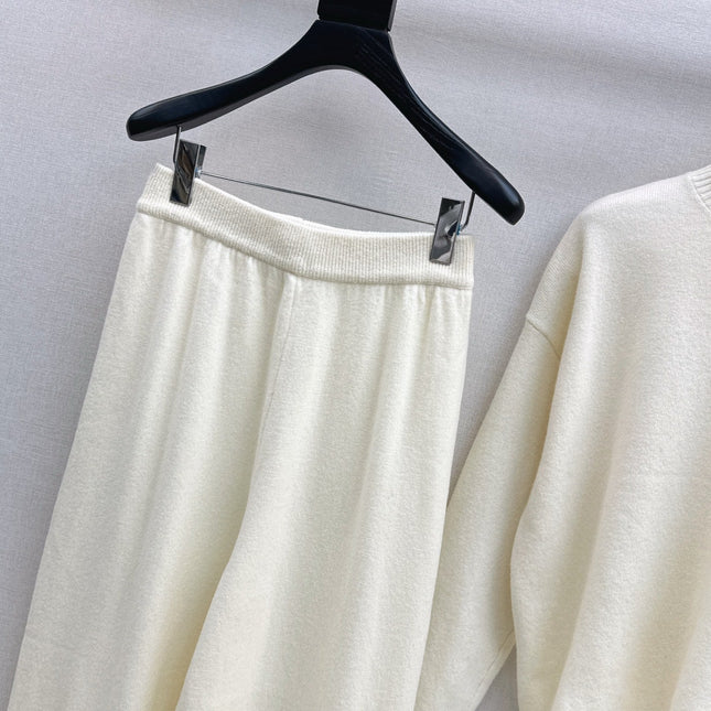 VALENTINO 26S SWEATER AND SKIRT SET STYLE 74
