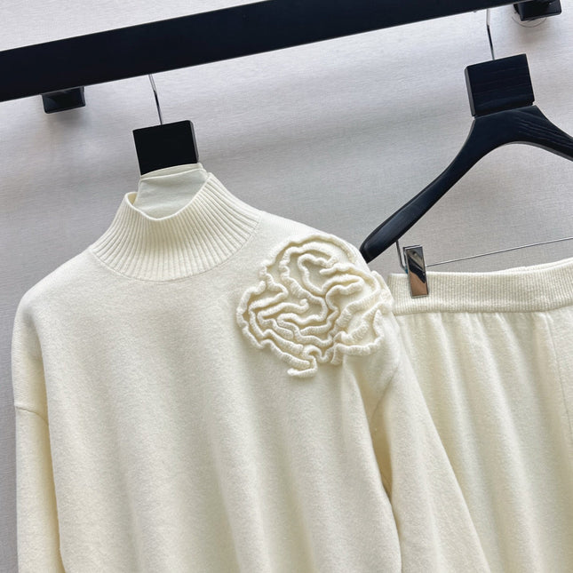 VALENTINO 26S SWEATER AND SKIRT SET STYLE 74