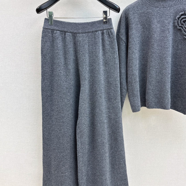 VALENTINO 26S SWEATER AND SKIRT SET STYLE 76