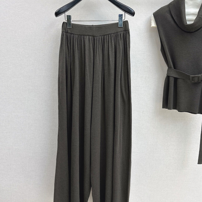 HERMES 26S SLEEVELESS TOP AND STRAIGHT-LEG TROUSERS SET 752