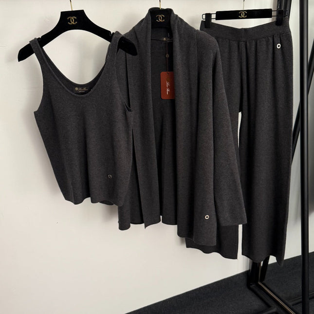 LORO PIANA 26S THREE-PIECE KNIT SET 946