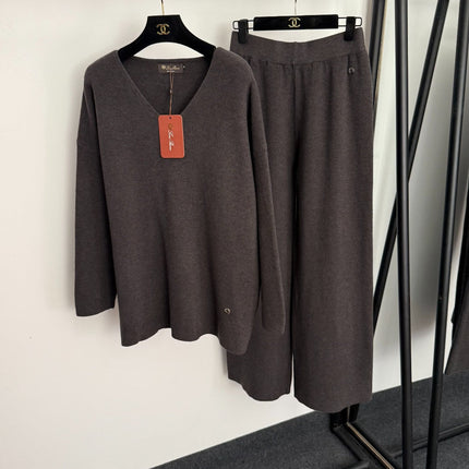 LORO PIANA 26S V-NECK KNIT SWEATER & WIDE-LEG PANTS SET 931