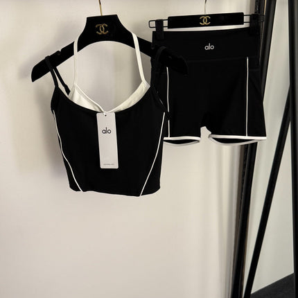 ALO 26S CAMI TOP & BIKER SHORTS SET 213