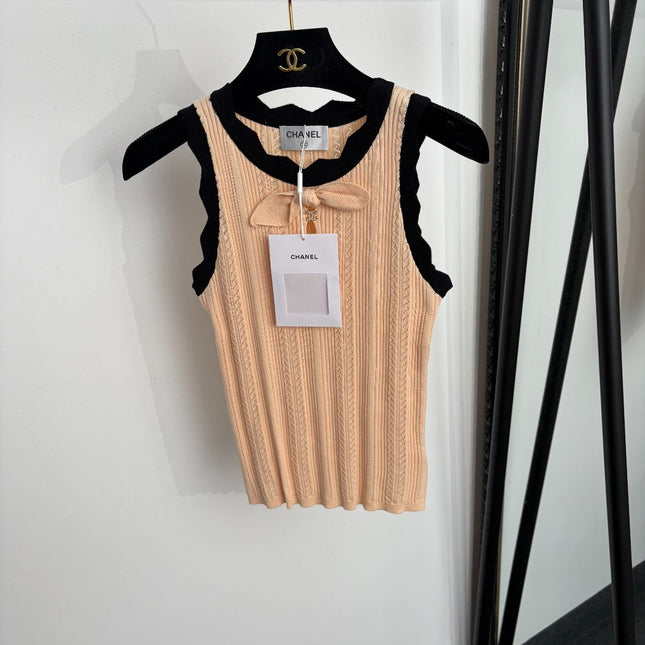 CHANEL 26S BOW-NECK KNITTED VEST 1373