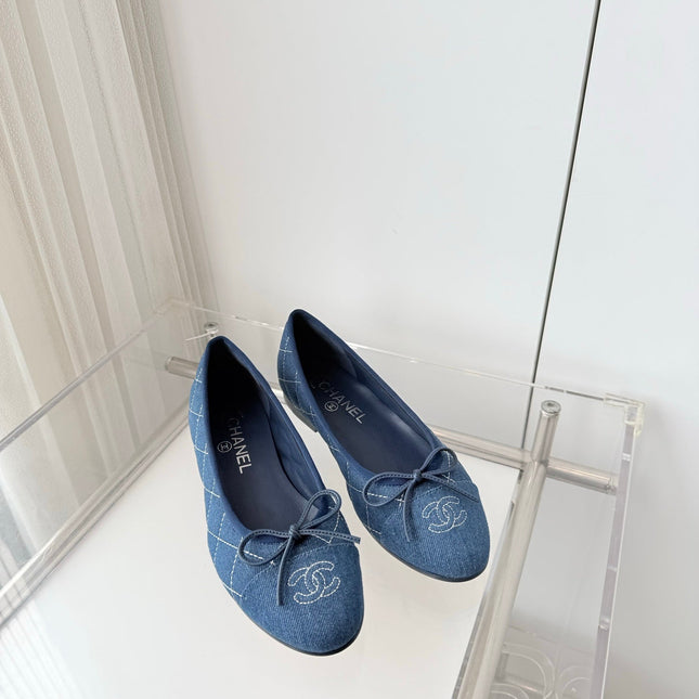 CHANEL 26S BALLET FLATS IN BLUE DENIM WITH BOW