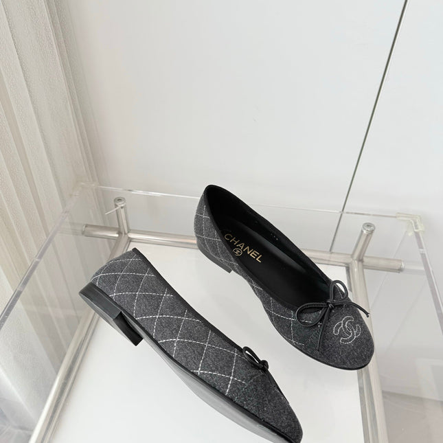 CHANEL 26S BALLET FLATS IN GREY DENIM WITH BOW